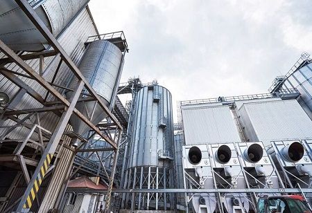 Vietnam's IIP Sees 13.4% YoY Growth in Chemical Industry